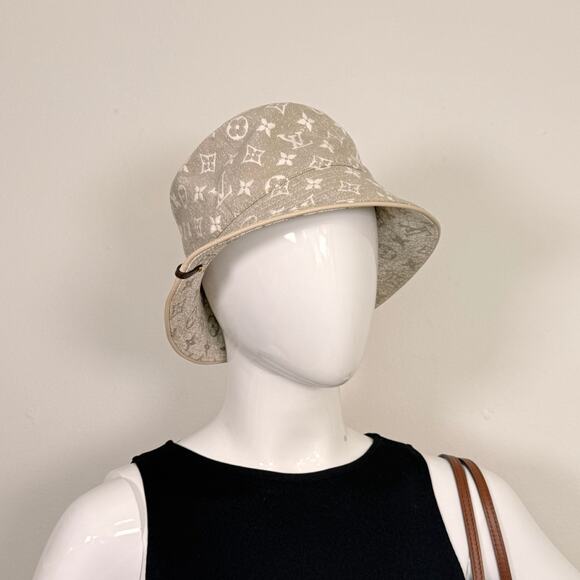 Louis Vuitton Monogram Jacquard Bucket Hat Grey main image 7